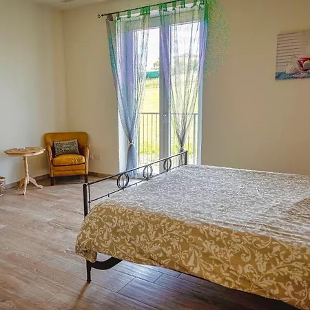 Al Tirabuson Guest house *